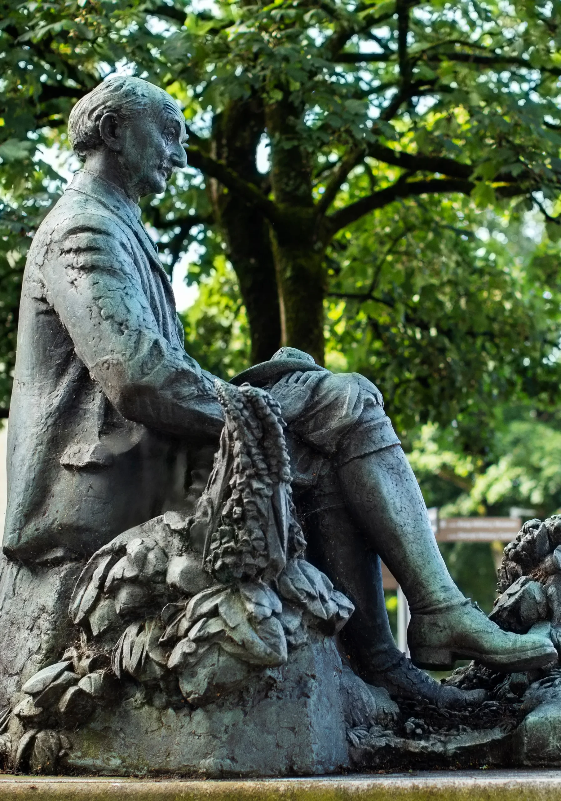 Thomas Hardy Statue, Top o’ Town Dorchester