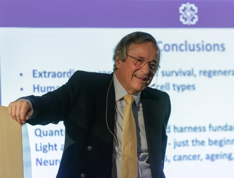 Professor Geoffrey Guy Professor Geoffrey Guy